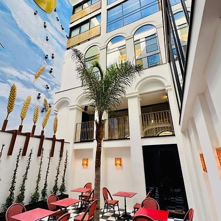 Hotel Divino & Apartments Figueres  Zewnętrze zdjęcie
