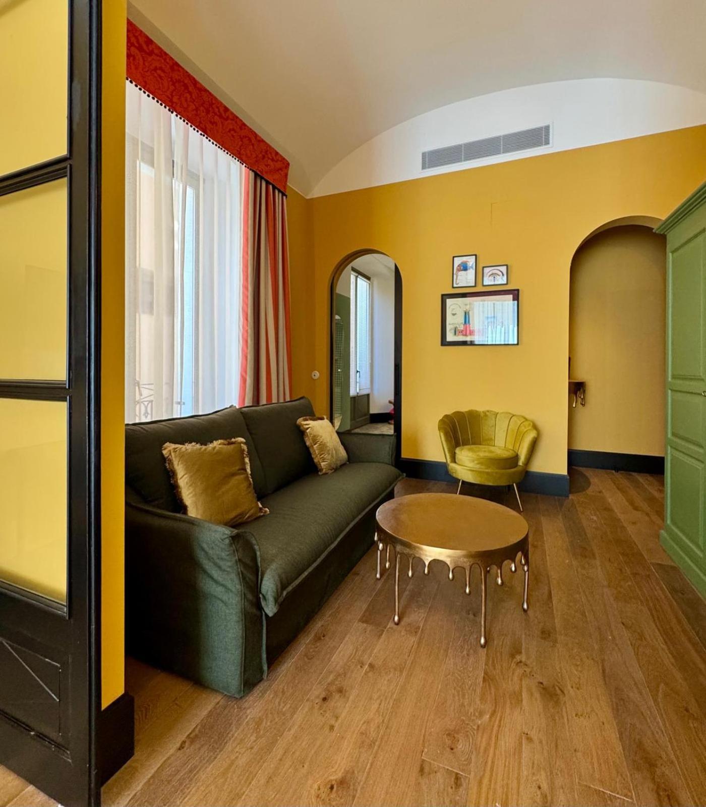 Hotel Divino & Apartments Figueres  Zewnętrze zdjęcie