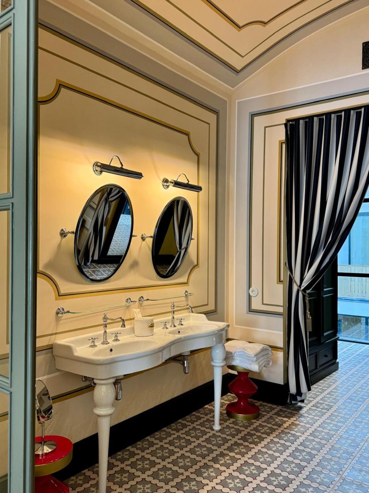 Hotel Divino & Apartments Figueres  Zewnętrze zdjęcie