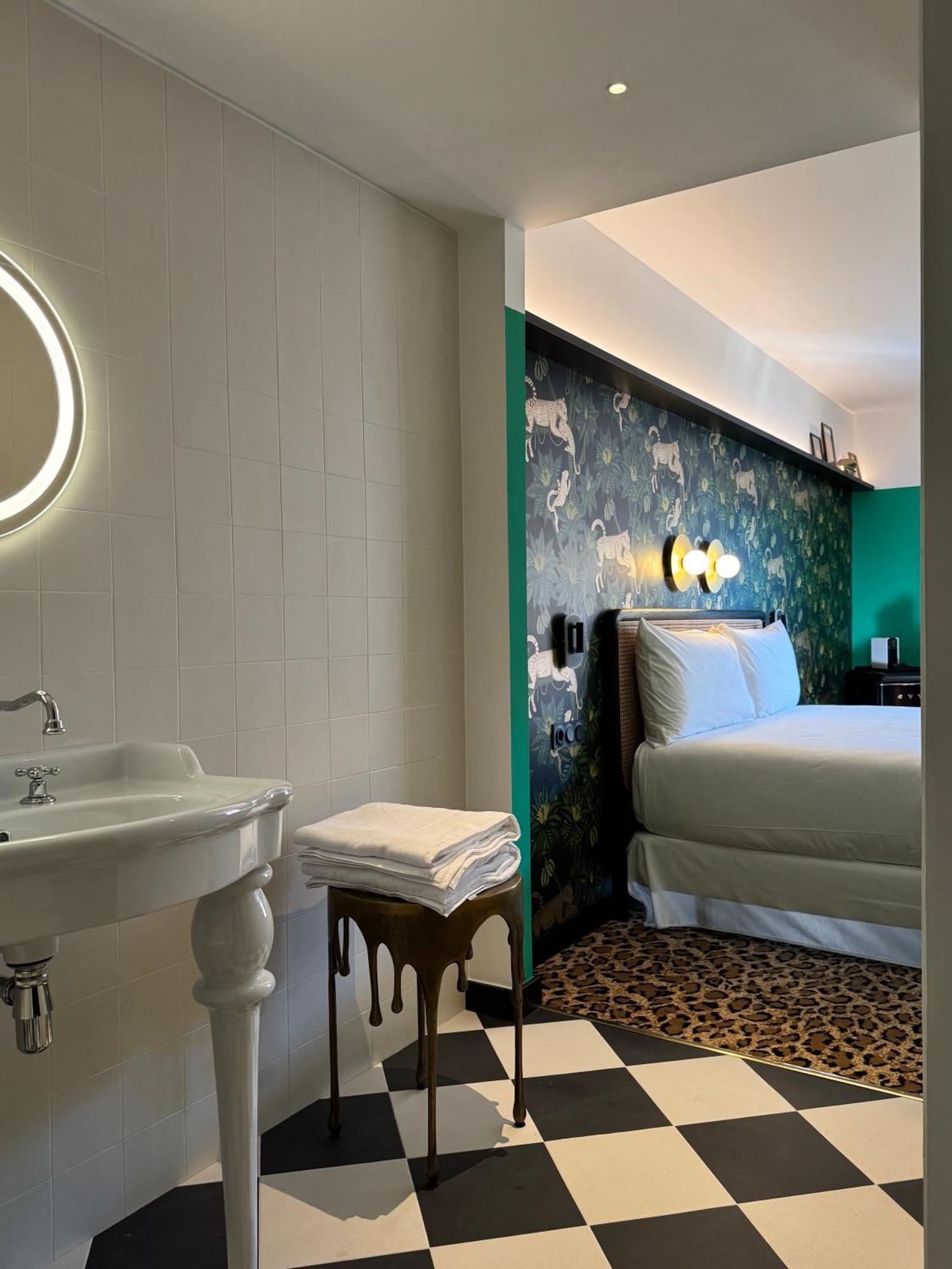 Hotel Divino & Apartments Figueres  Zewnętrze zdjęcie
