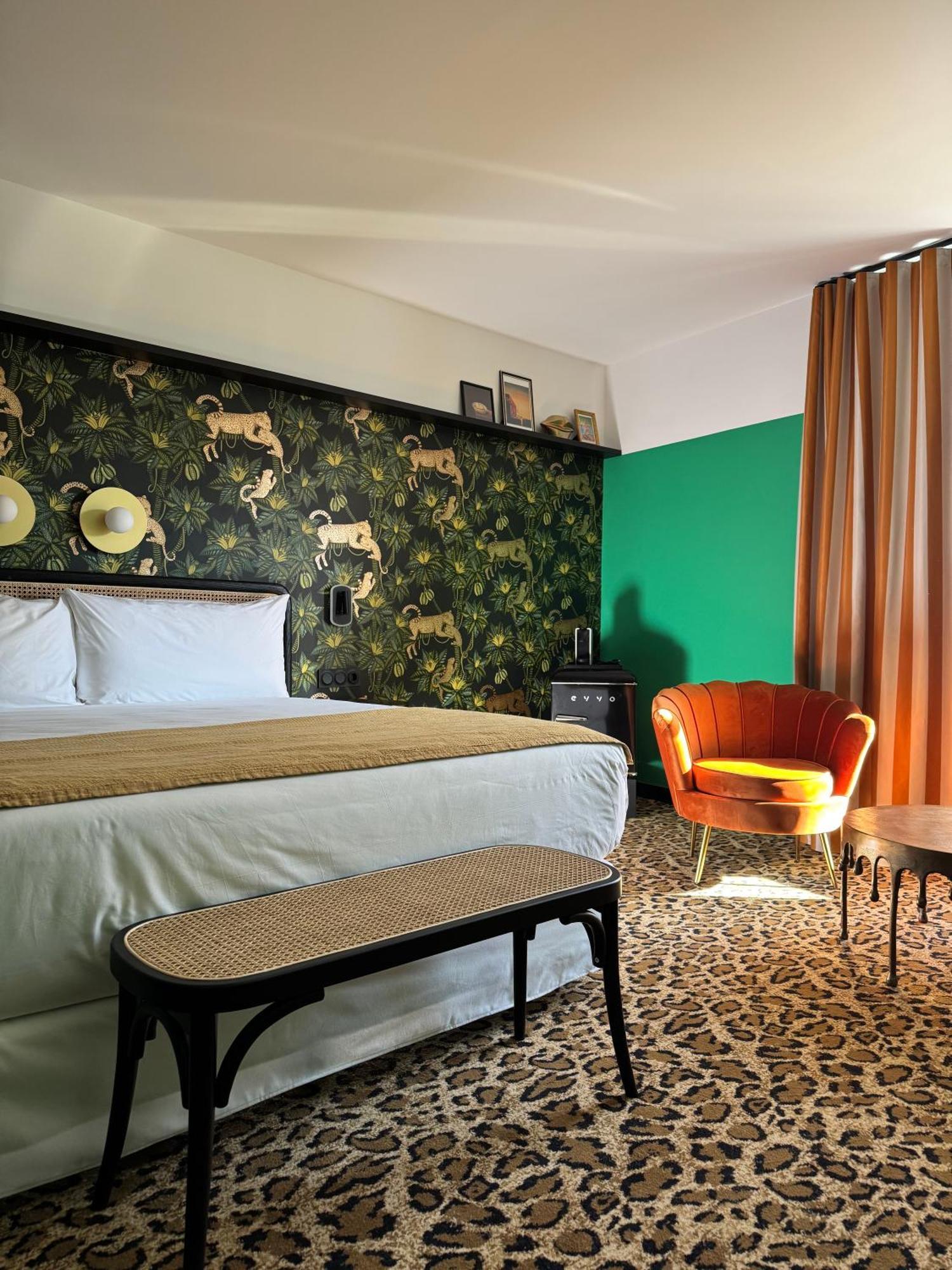 Hotel Divino & Apartments Figueres  Zewnętrze zdjęcie